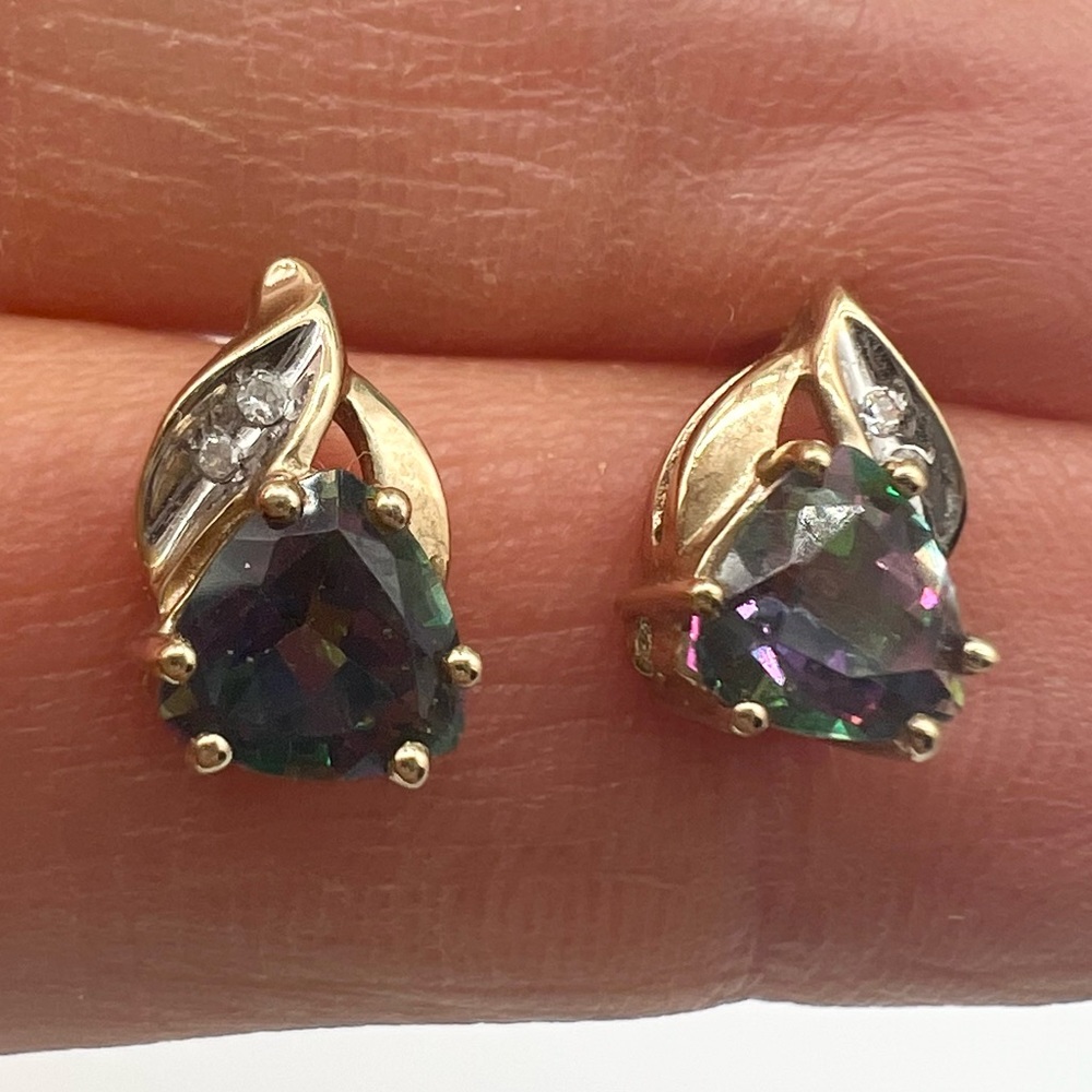 🔴🆑Authentic 10K Real Gold and Mystic Stone Stud Earrings🆑🔴 - Picture 4 of 9